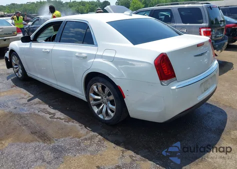 2021 Chrysler 300 Touring z USA, uszkodzony, nr VIN 2C3CCAAG2MH602460